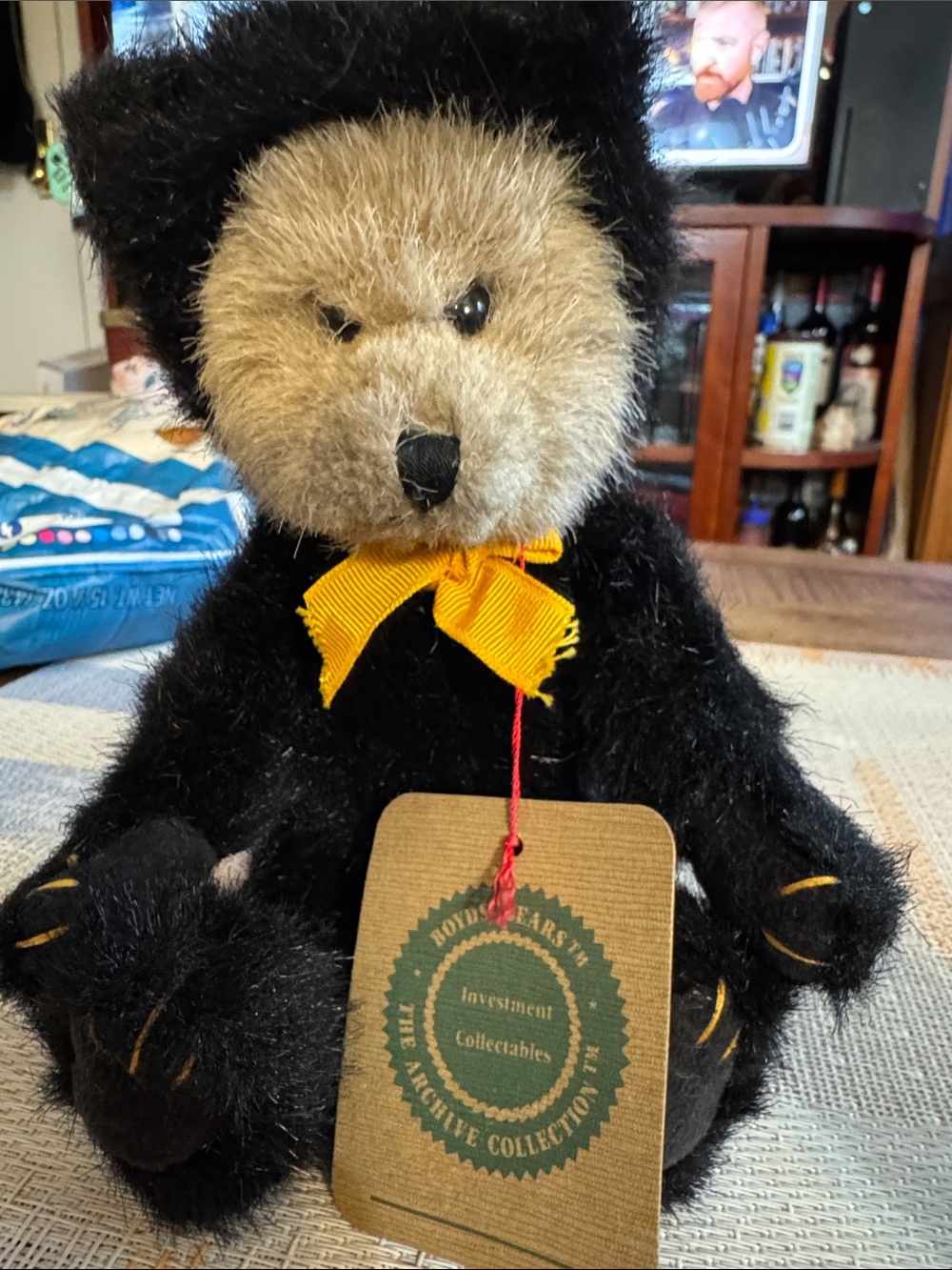 VINTAGE BOYDS  BEAR dressed as black cat